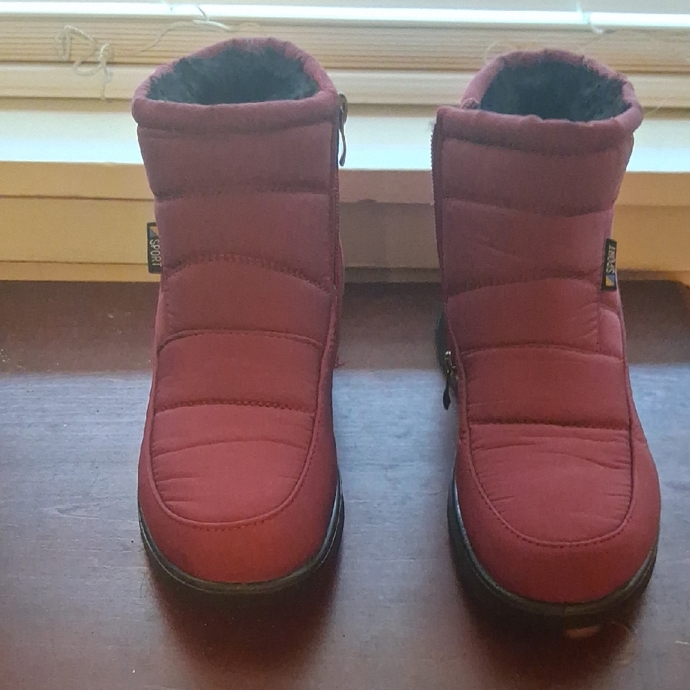 Women's Winter Snow Boots Size 6